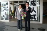 恥ずかしがり屋さんは、お母さんと・・